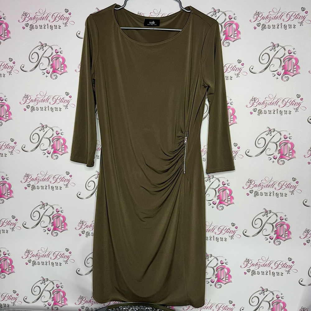 Wallis dress cinched zipper stunning stretchy army olive green bodycon flatter